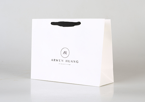 如何定制服裝紙袋，才能增加自己的品牌效應(yīng)